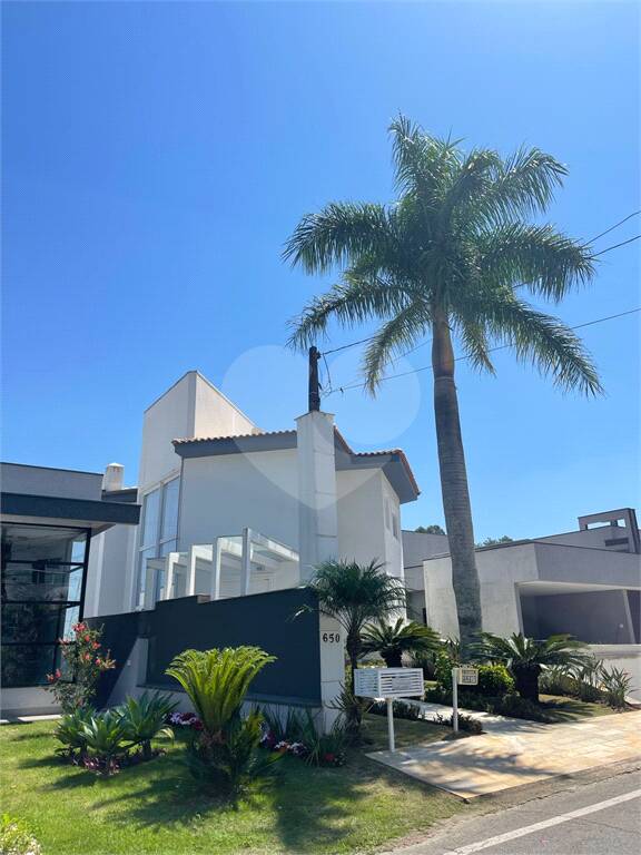 Casa à venda com 3 quartos, sendo 3 suítes, no condomínio Aruã Ecopark Lagos, Mogi Das Cruzes - SP