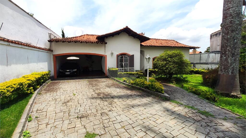 Casa Térrea à venda com 3 quartos, sendo 2 suítes, em Vila Oliveira, Mogi Das Cruzes - SP