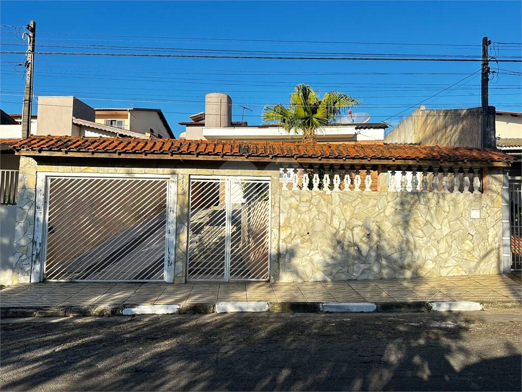 Casa à venda com 2 quartos, sendo 1 suíte, em Jardim Realce, Suzano - SP