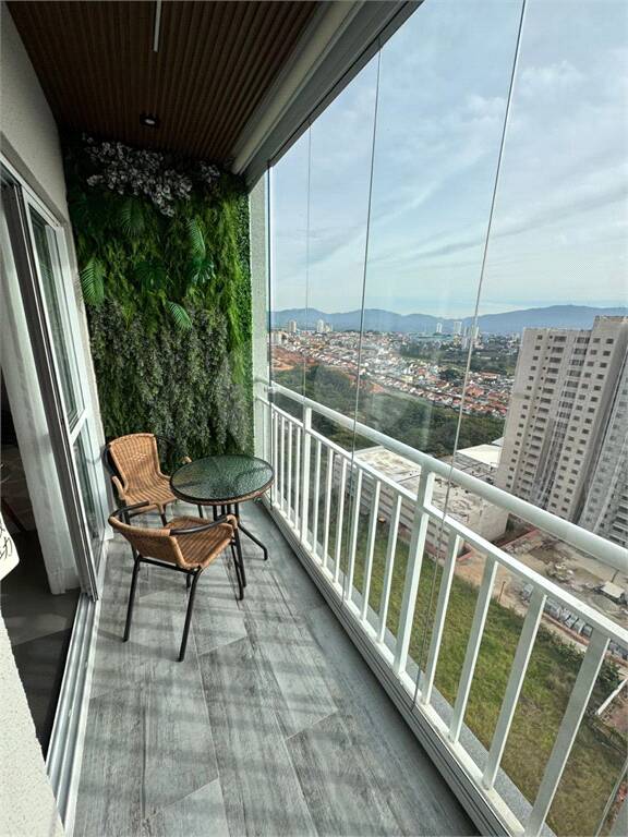 Apartamento à venda com 2 quartos, sendo 1 suíte, no condomínio Residencial Phoenix, Mogi Das Cruzes - SP