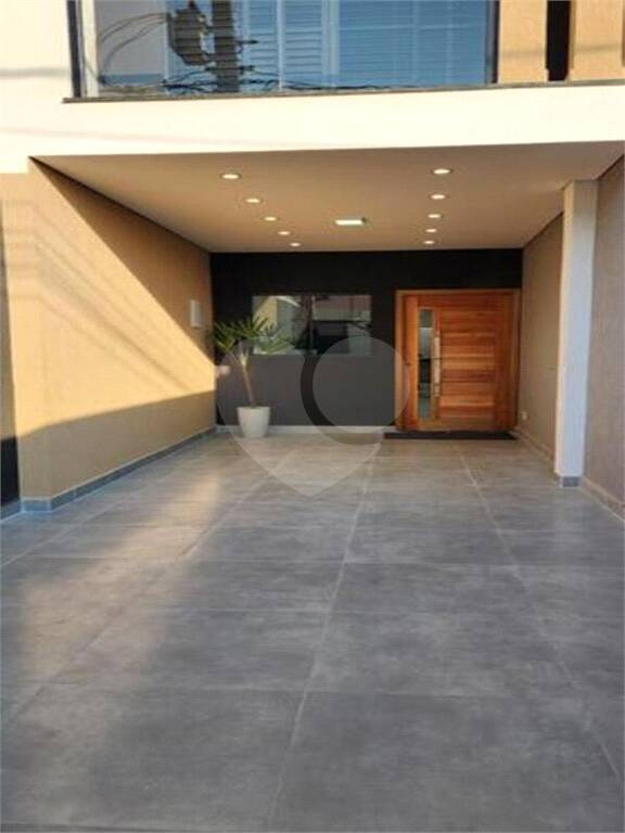 Casa à venda com 2 suítes, no condomínio Residencial Oliveira, São Paulo - SP