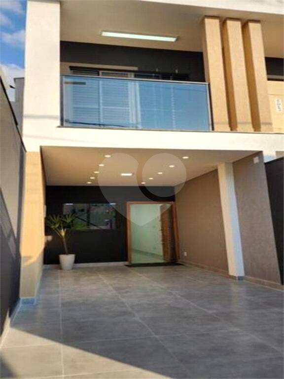 Casa à venda com 1 quarto, sendo 2 suítes, no condomínio Residencial Oliveira, São Paulo - SP