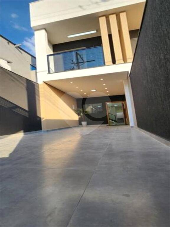 Casa à venda com 1 quarto, sendo 2 suítes, no condomínio Residencial Oliveira, São Paulo - SP