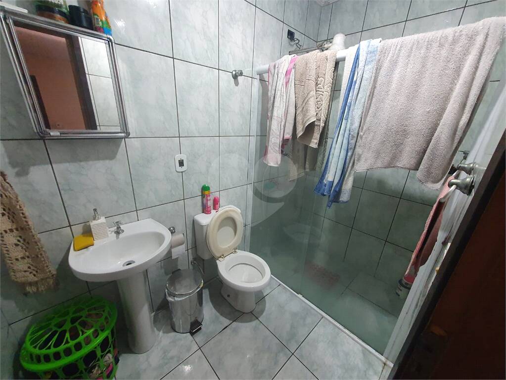 Casa Térrea à venda com 3 quartos, sendo 1 suíte, no Centro, Poá - SP