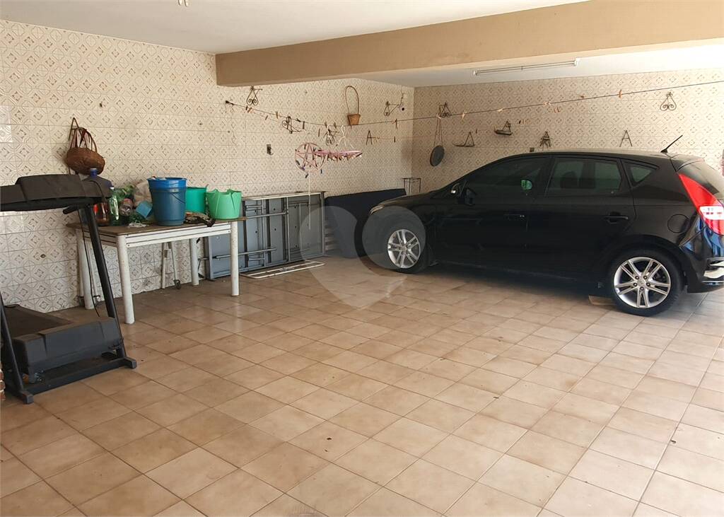 Casa Térrea à venda com 3 quartos, sendo 1 suíte, no Centro, Poá - SP