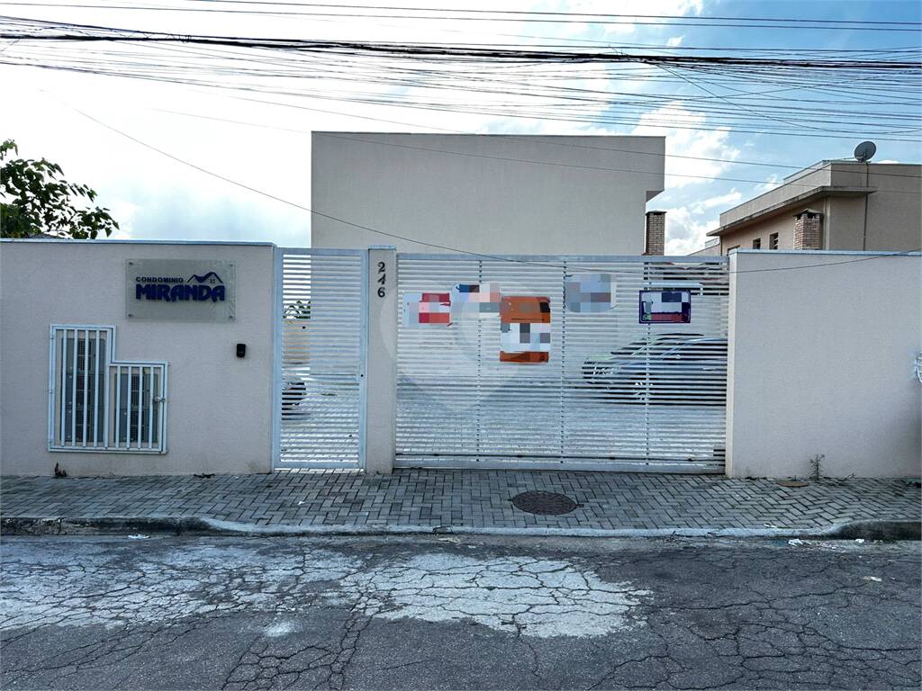 Casa à venda ou para alugar com 2 quartos, sendo 2 suítes, no condomínio Miranda, Poá - SP
