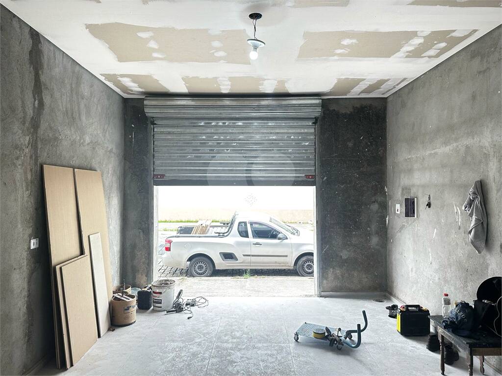 Salão comercial para alugar em Vila Nova Urupês, Suzano - SP