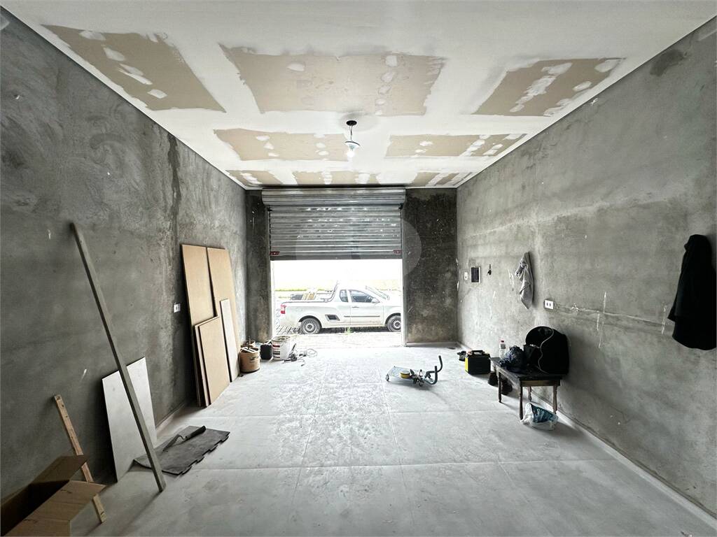 Salão comercial para alugar em Vila Nova Urupês, Suzano - SP