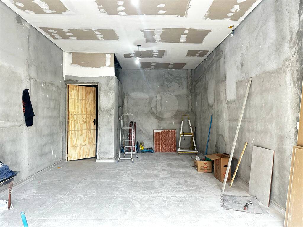 Salão comercial para alugar em Vila Nova Urupês, Suzano - SP
