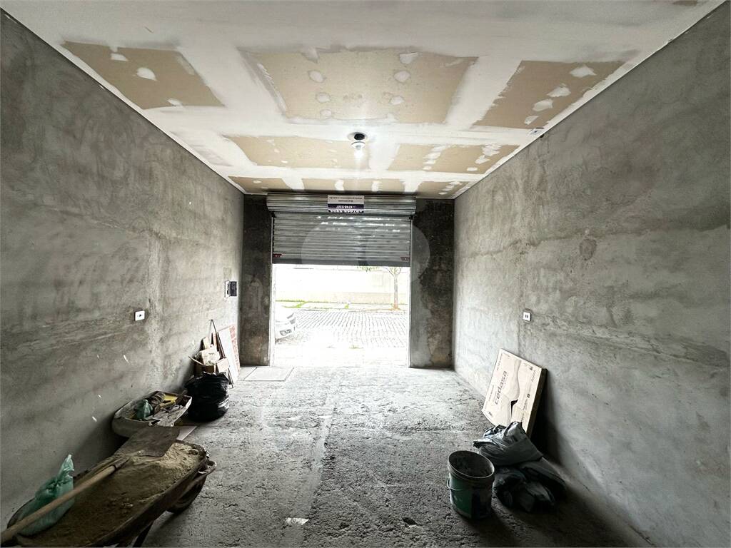 Salão comercial para alugar em Vila Nova Urupês, Suzano - SP