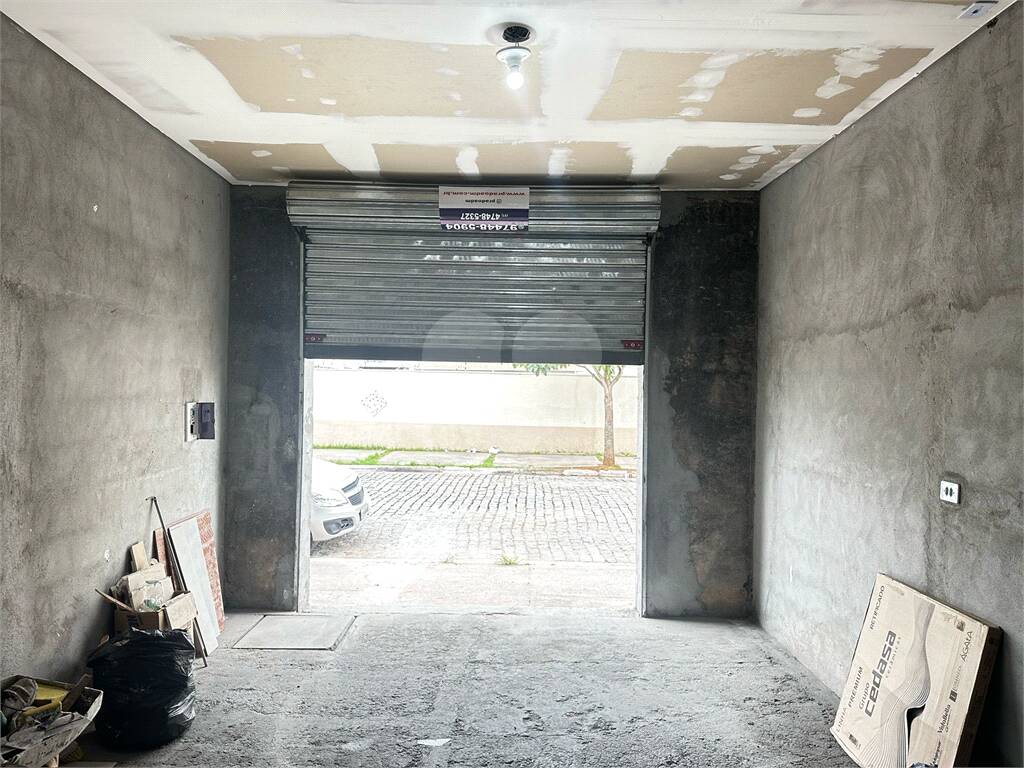 Salão comercial para alugar em Vila Nova Urupês, Suzano - SP