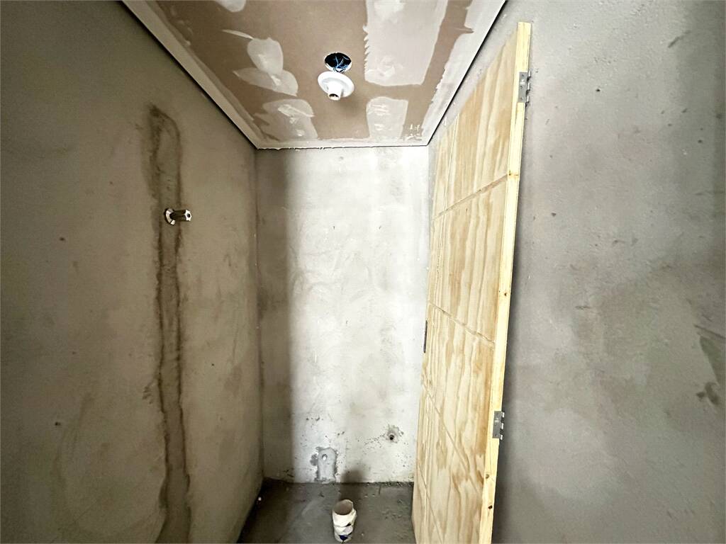 Salão comercial para alugar em Vila Nova Urupês, Suzano - SP