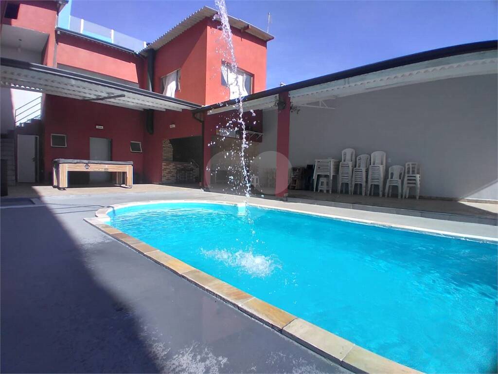 Salão comercial à venda em Jardim Casa Branca, Suzano - SP
