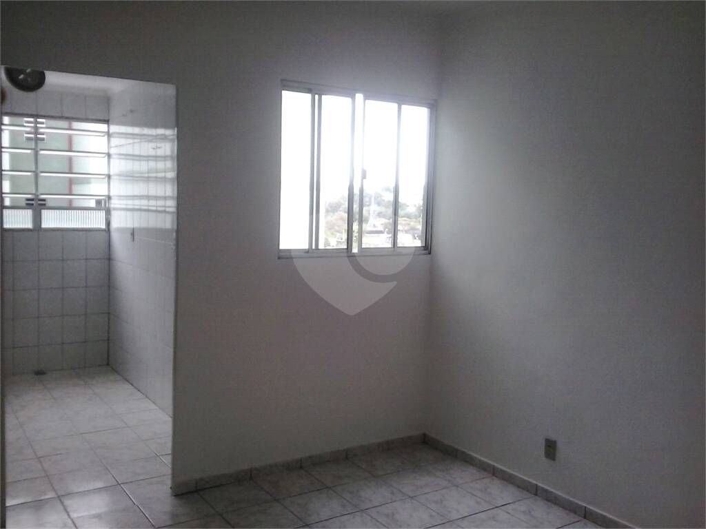 Apartamento à venda com 2 quartos no condomínio Paradiso, Poá - SP