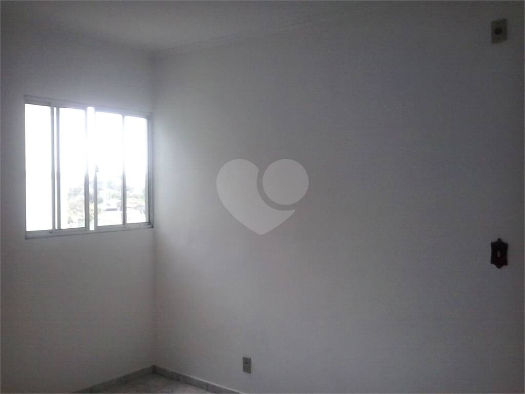 Apartamento à venda com 2 quartos no condomínio Paradiso, Poá - SP
