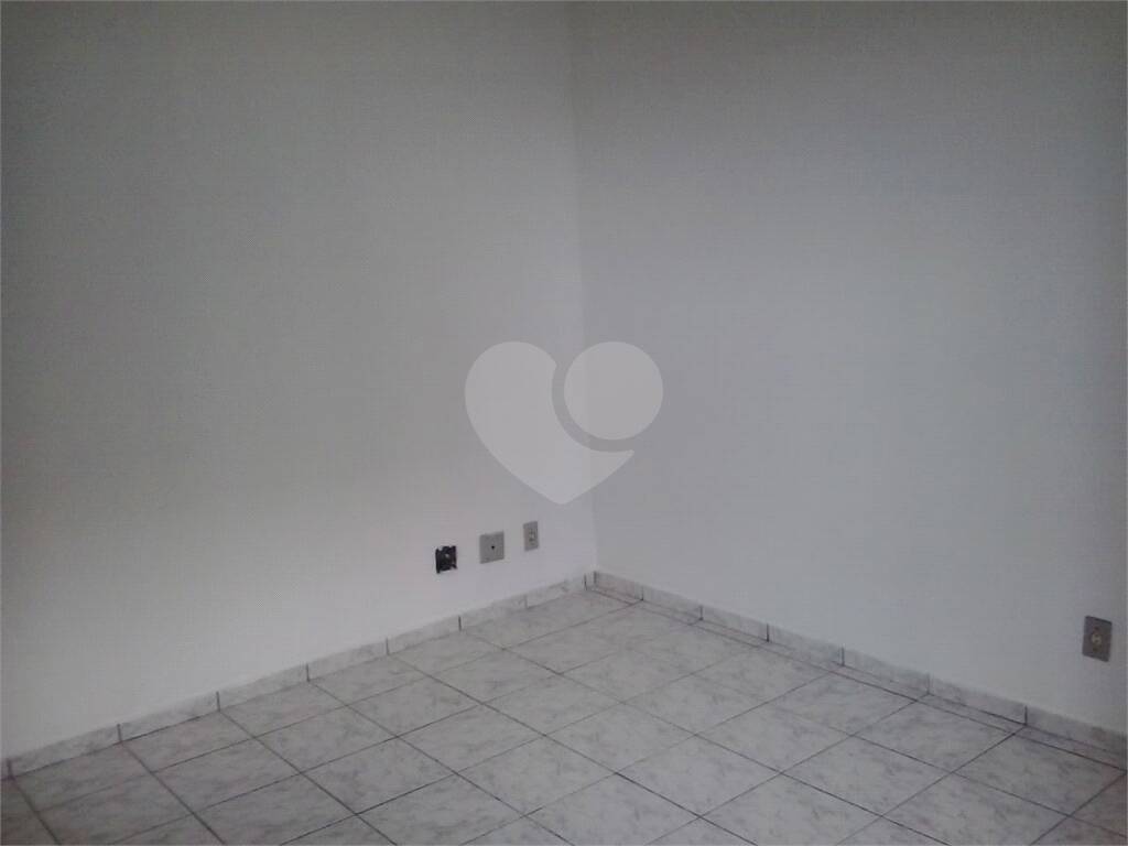 Apartamento à venda com 2 quartos no condomínio Paradiso, Poá - SP