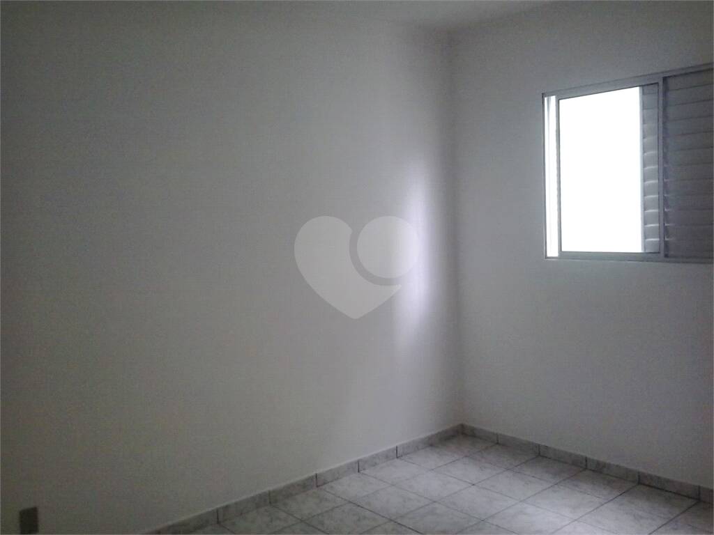 Apartamento à venda com 2 quartos no condomínio Paradiso, Poá - SP