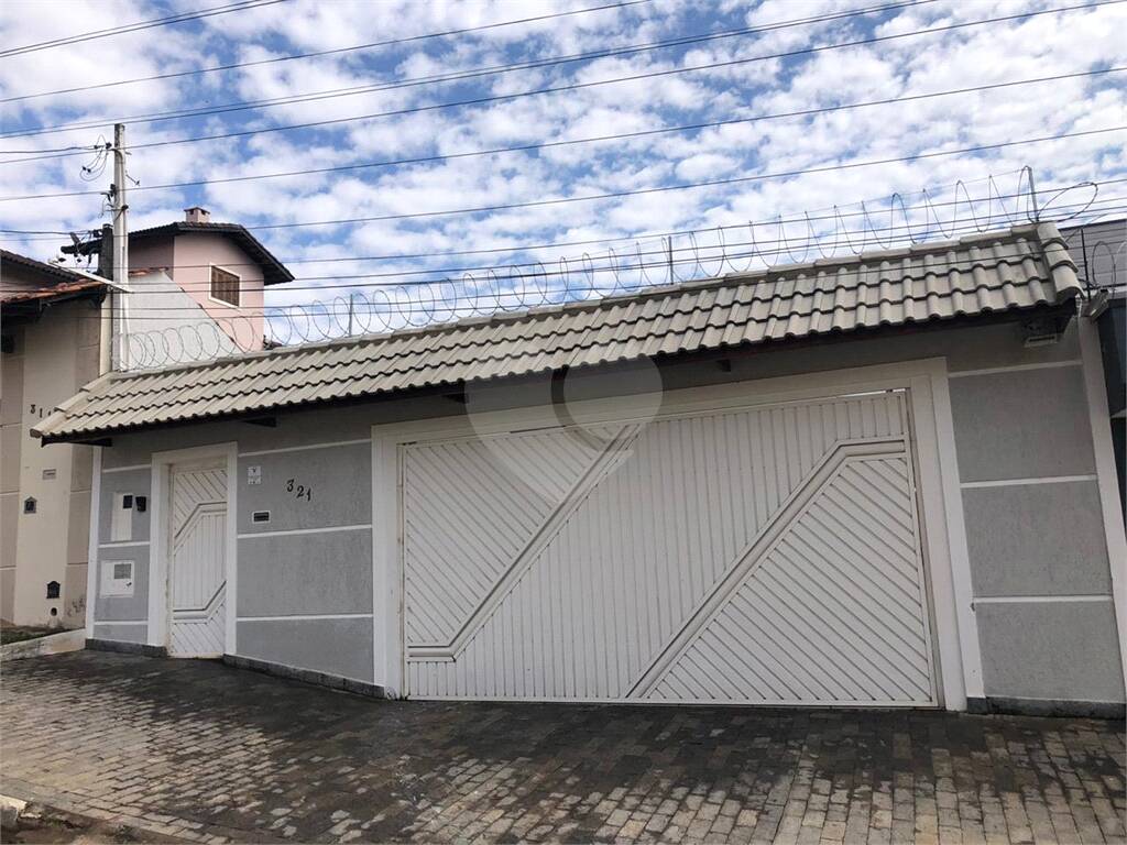 Casa Térrea à venda com 3 quartos, sendo 1 suíte, em Vila Áurea, Poá - SP