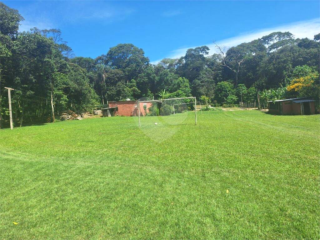 Área de Terra à venda com 5 quartos, sendo 4 suítes, em Vila Aparecida, Suzano - SP
