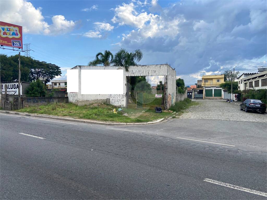 Terreno comercial à venda em Vila Maria de Maggi, Suzano - SP