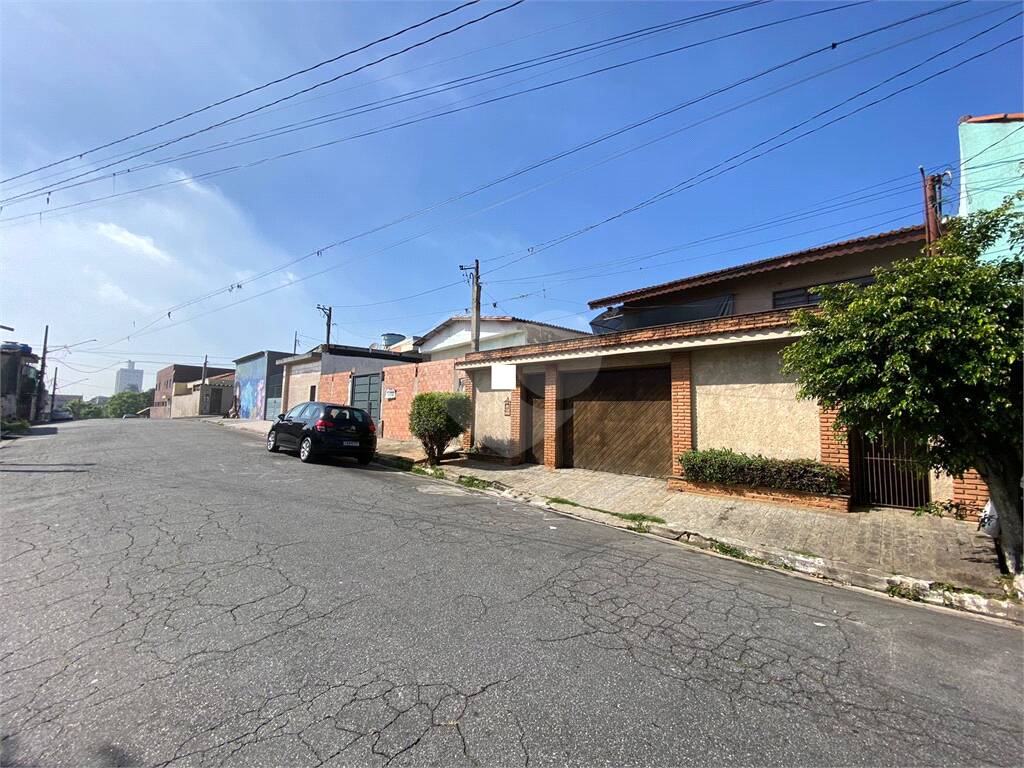 Casa à venda com 3 quartos, sendo 1 suíte, em Vila Correa, Ferraz de Vasconcelos - SP