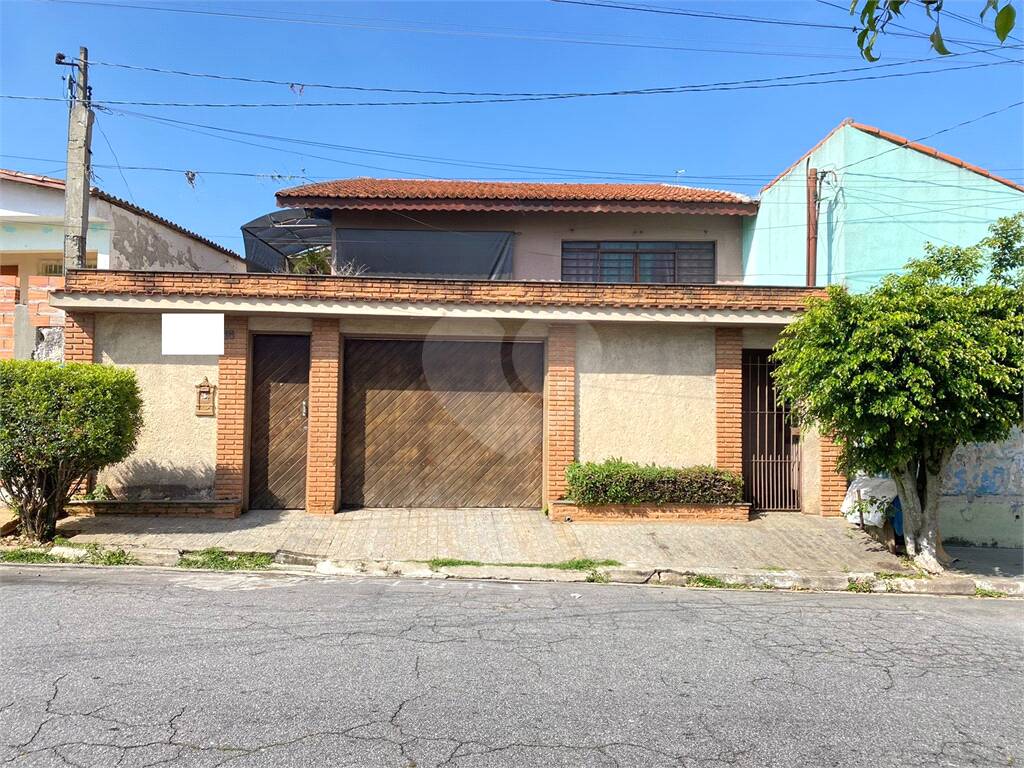Casa à venda com 3 quartos, sendo 1 suíte, em Vila Correa, Ferraz de Vasconcelos - SP