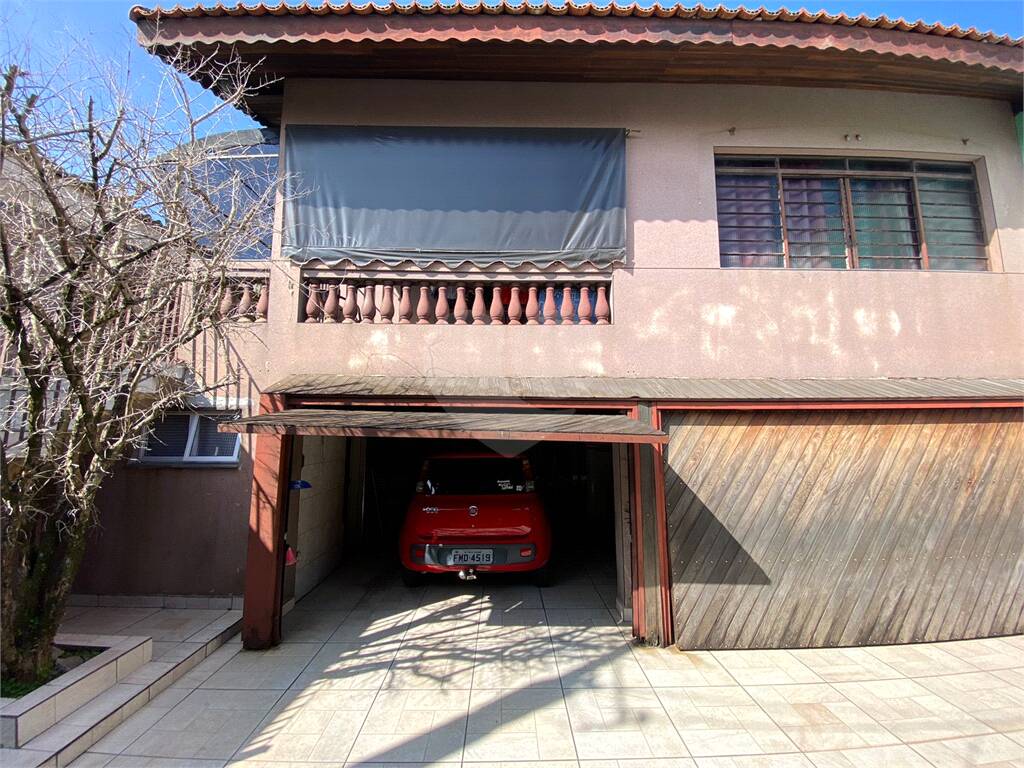 Casa à venda com 3 quartos, sendo 1 suíte, em Vila Correa, Ferraz de Vasconcelos - SP