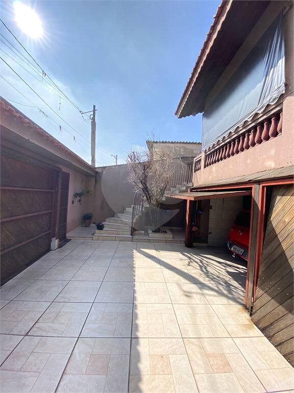 Casa à venda com 3 quartos, sendo 1 suíte, em Vila Correa, Ferraz de Vasconcelos - SP