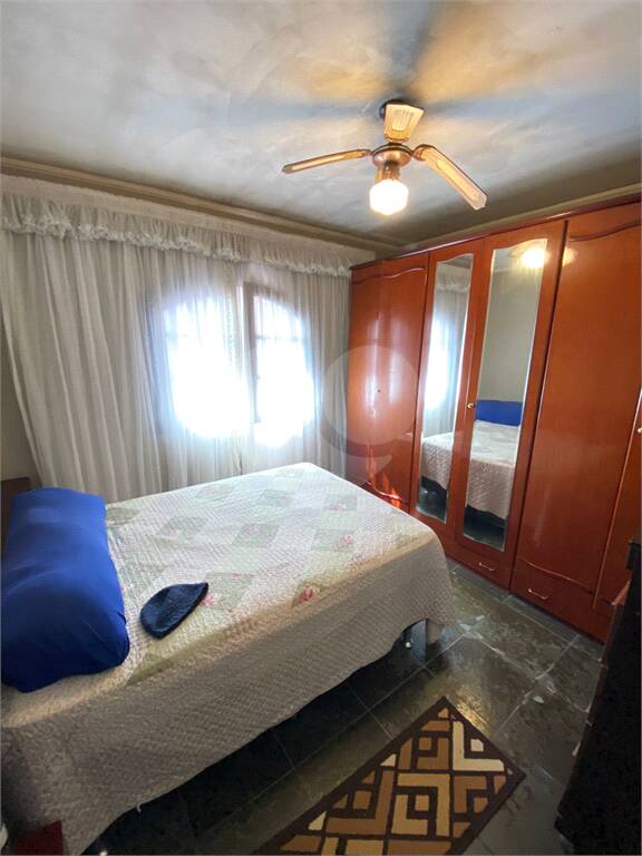 Casa à venda com 3 quartos, sendo 1 suíte, em Vila Correa, Ferraz de Vasconcelos - SP