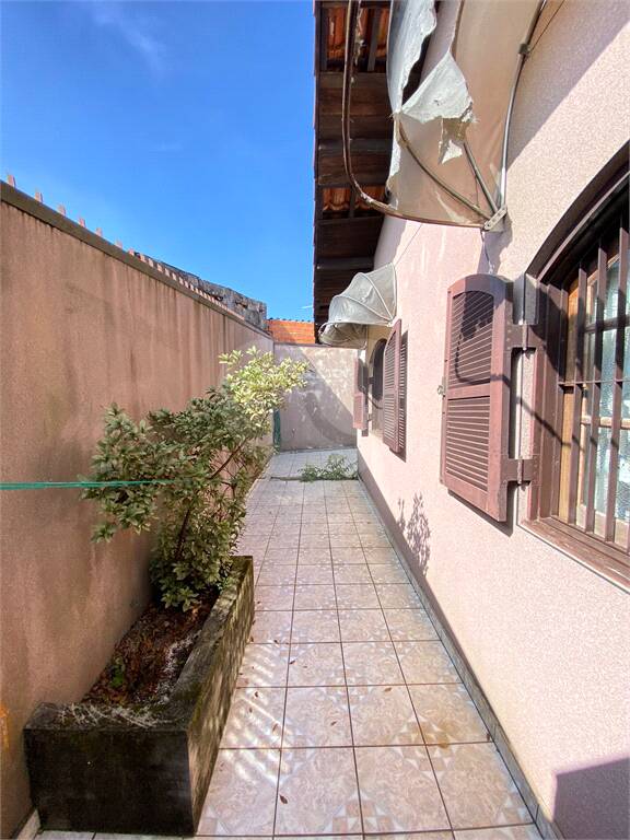 Casa à venda com 3 quartos, sendo 1 suíte, em Vila Correa, Ferraz de Vasconcelos - SP