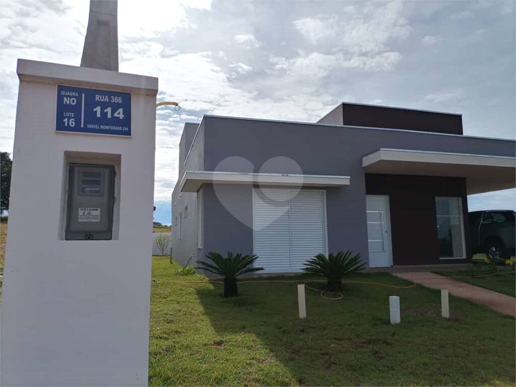 Casa à venda com 3 quartos, sendo 1 suíte, no condomínio Thermas de Santa Bárbara Resort, Águas de Santa Bárbara - SP