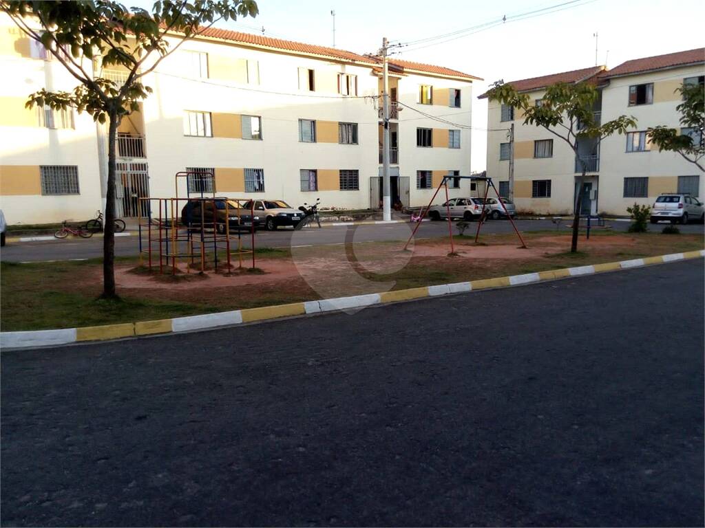 Apartamento à venda com 2 quartos no condomínio Topazio, Suzano - SP