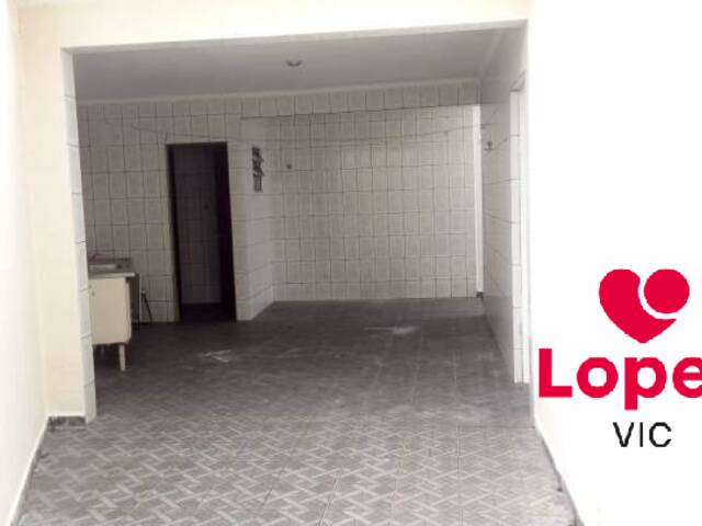 Casa para Locação em Poá - 2
