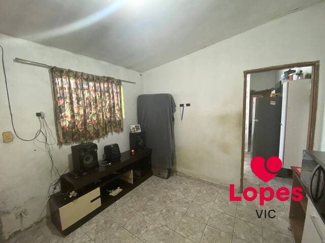 Casa para Venda em Poá - 5