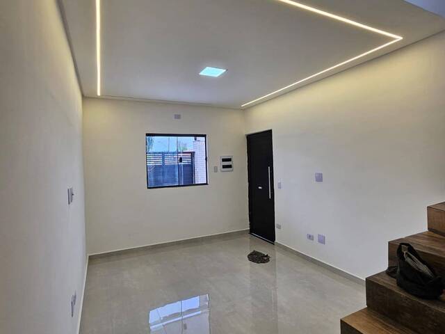 Casa para Venda em Praia Grande - 2