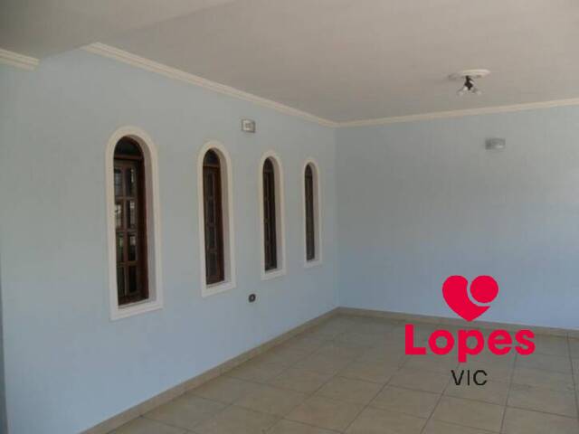 Casa para Venda em Poá - 2