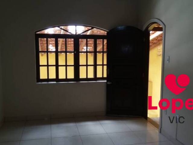 Casa para Venda em Poá - 2