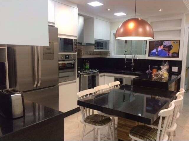 Casa para Locação em Ferraz de Vasconcelos - 2