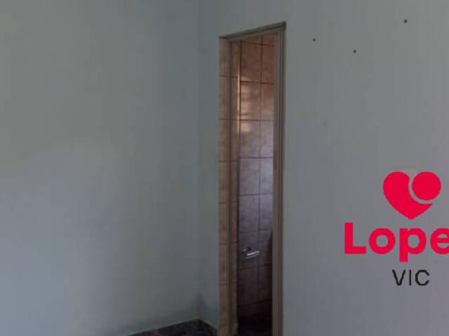 Casa para Locação em Poá - 3