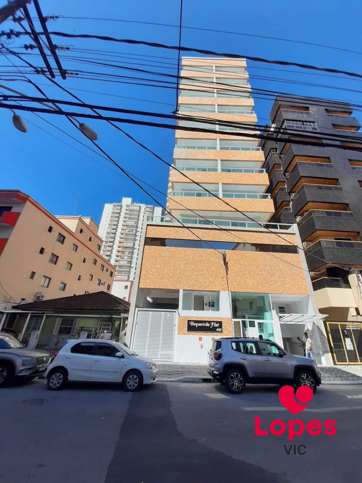 FLAT TODO MOBILIADO - BOQUERÃO -PRAIA GRANDE/SP