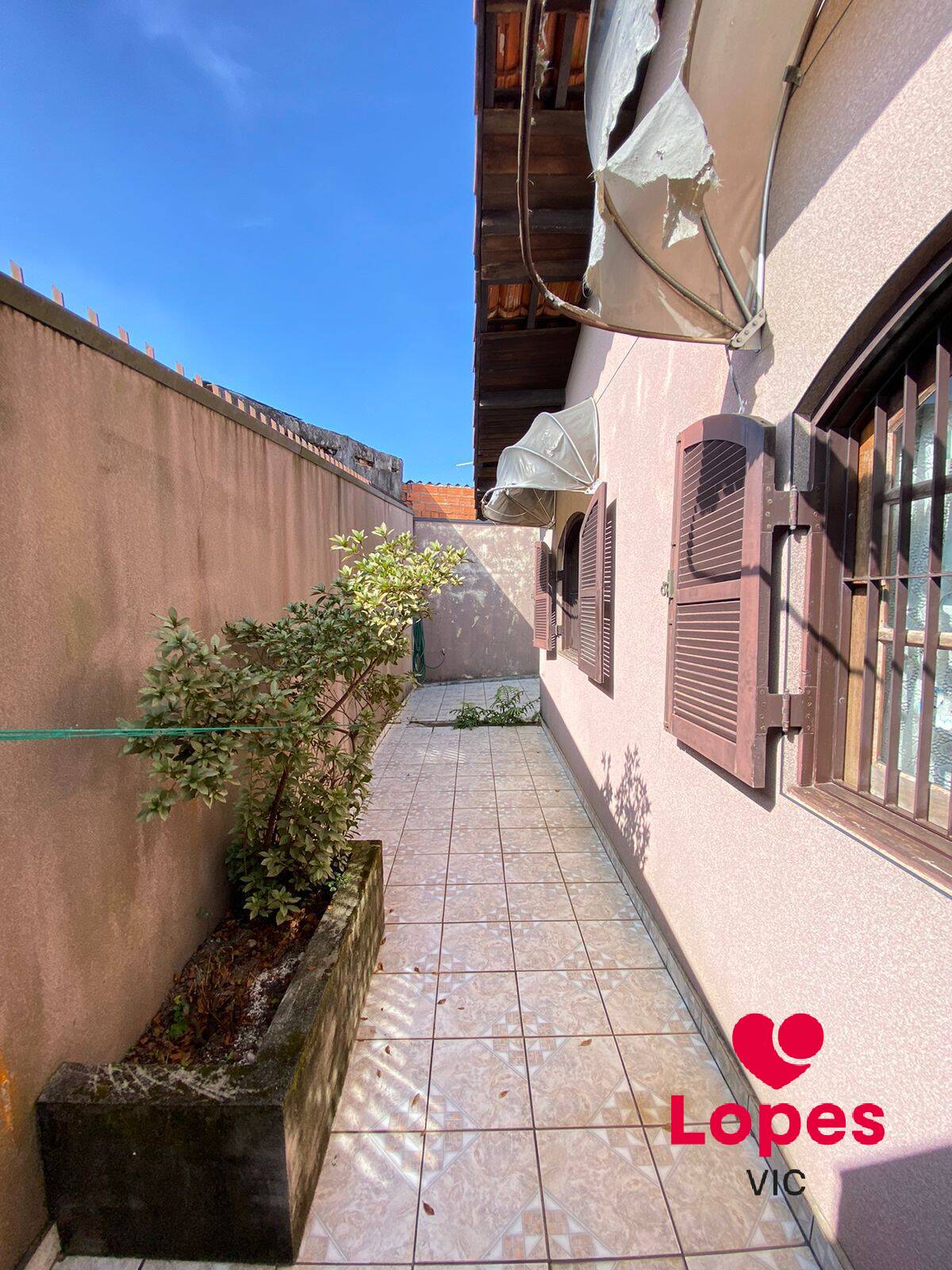 CASA COM 3 DORMITÓRIOS - VILA CORREA - FERRAZ DE VASCONCELOS /SP