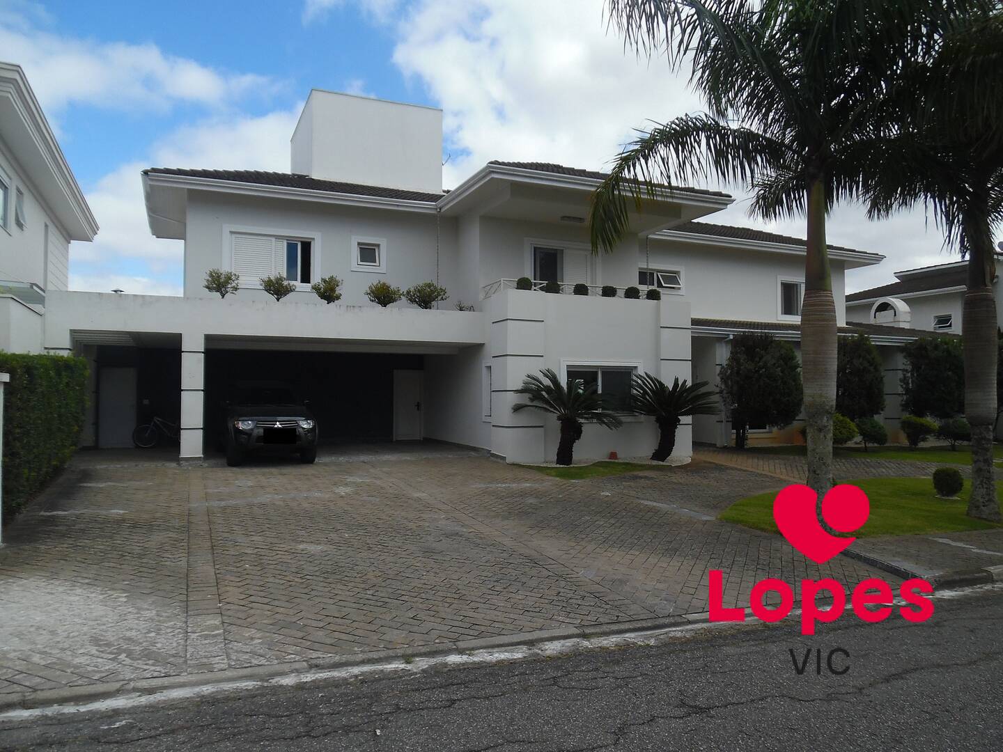 SOBRADO DE ALTO PADRÃO - COND. RESIDENCIAL SUZANO/SP