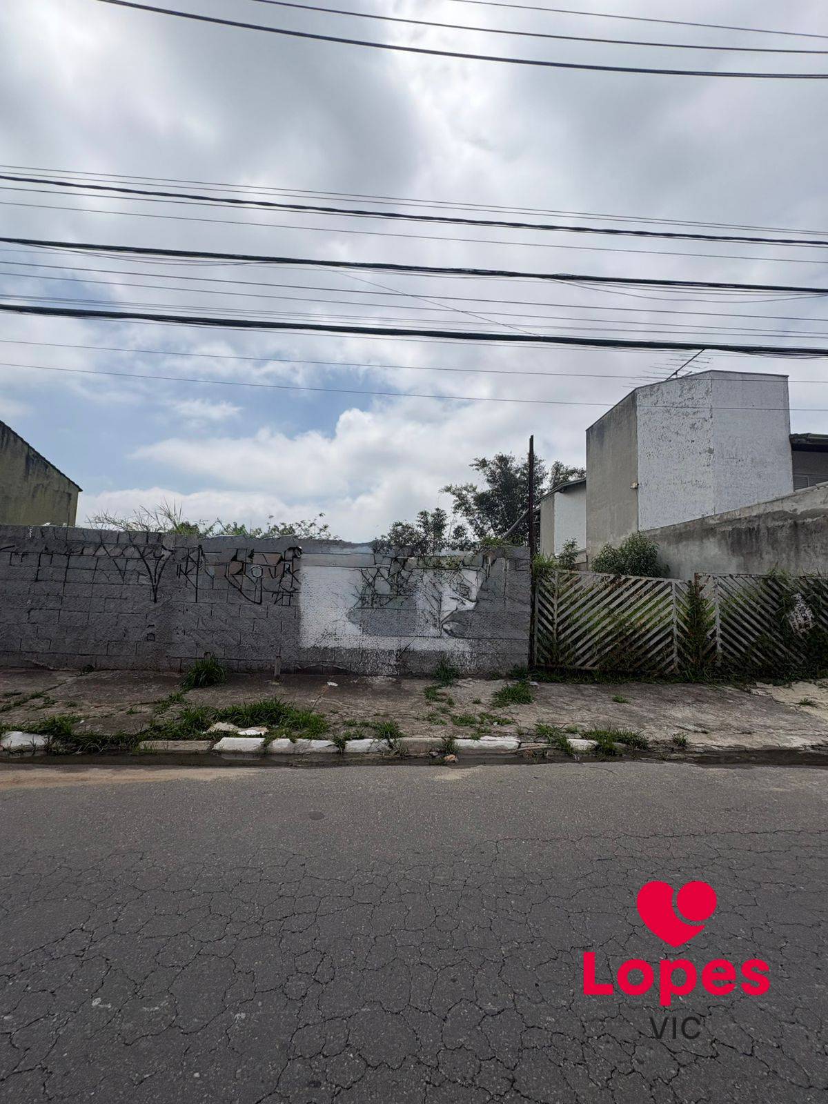 Terreno à Venda – Jardim Quaresmeira, Suzano/SP