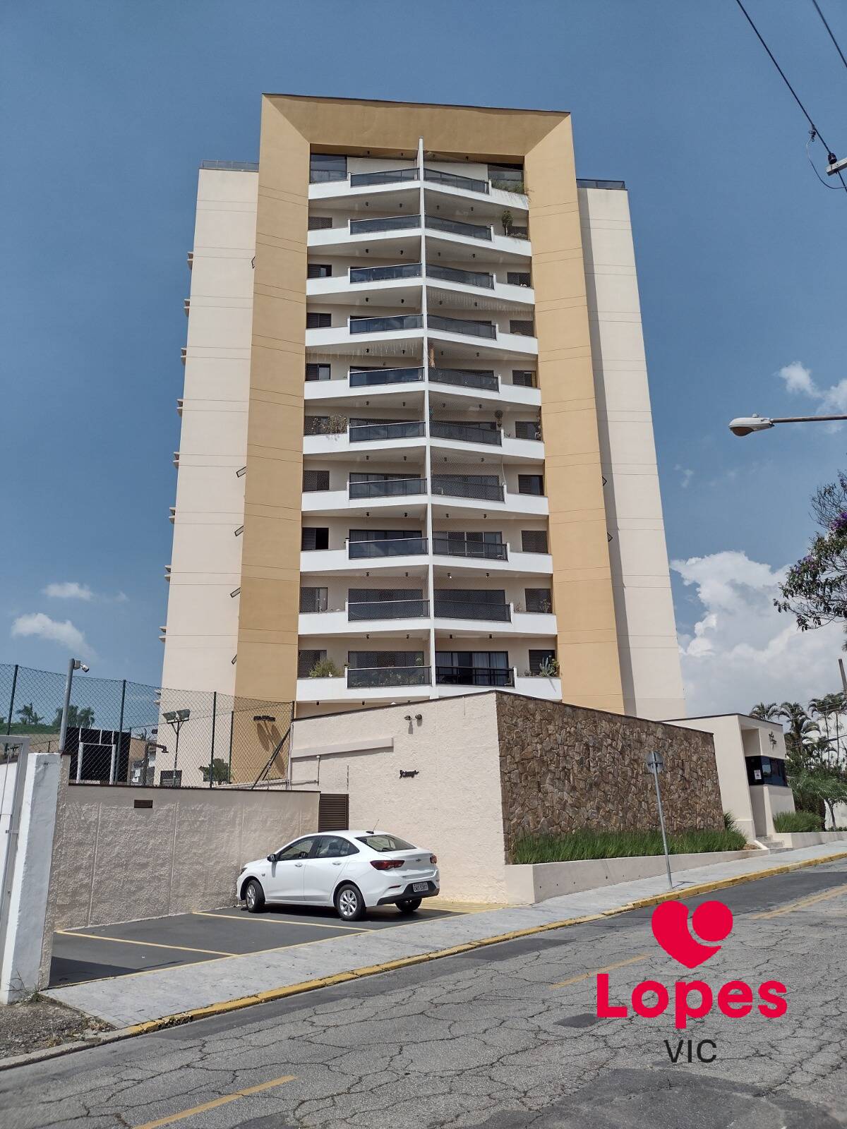 Apartamento 03 dormitórios, sendo 01 suíte, em bairro nobre de Mogi das Cru