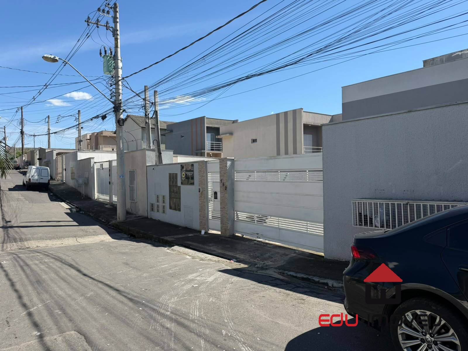 Casa, 2 quartos, 82 m² - Foto 1
